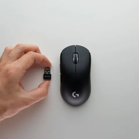 Случи се - Superlight вече има и по-малко “братче” - Superlight 2c на @logitechg .Продължавам да се зарибявам да снимам нещата, които обичам, като надявам се резултата да ви хареса. Пълното ми ревю пък можете да изгледате в YouTube ☺️ 

#359zing #359zingphotography #logitechg #logitechgprox2c #superlight2c